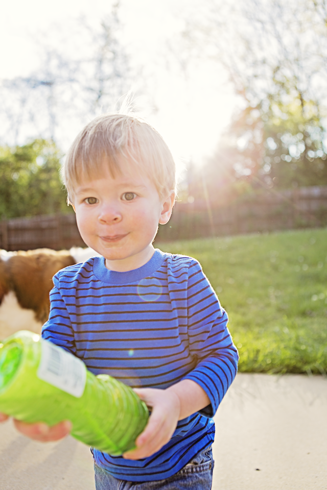 Blowing Bubbles | southerndaisy.com