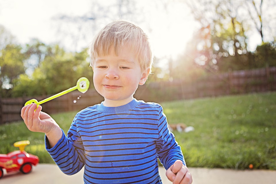 Blowing Bubbles | southerndaisy.com
