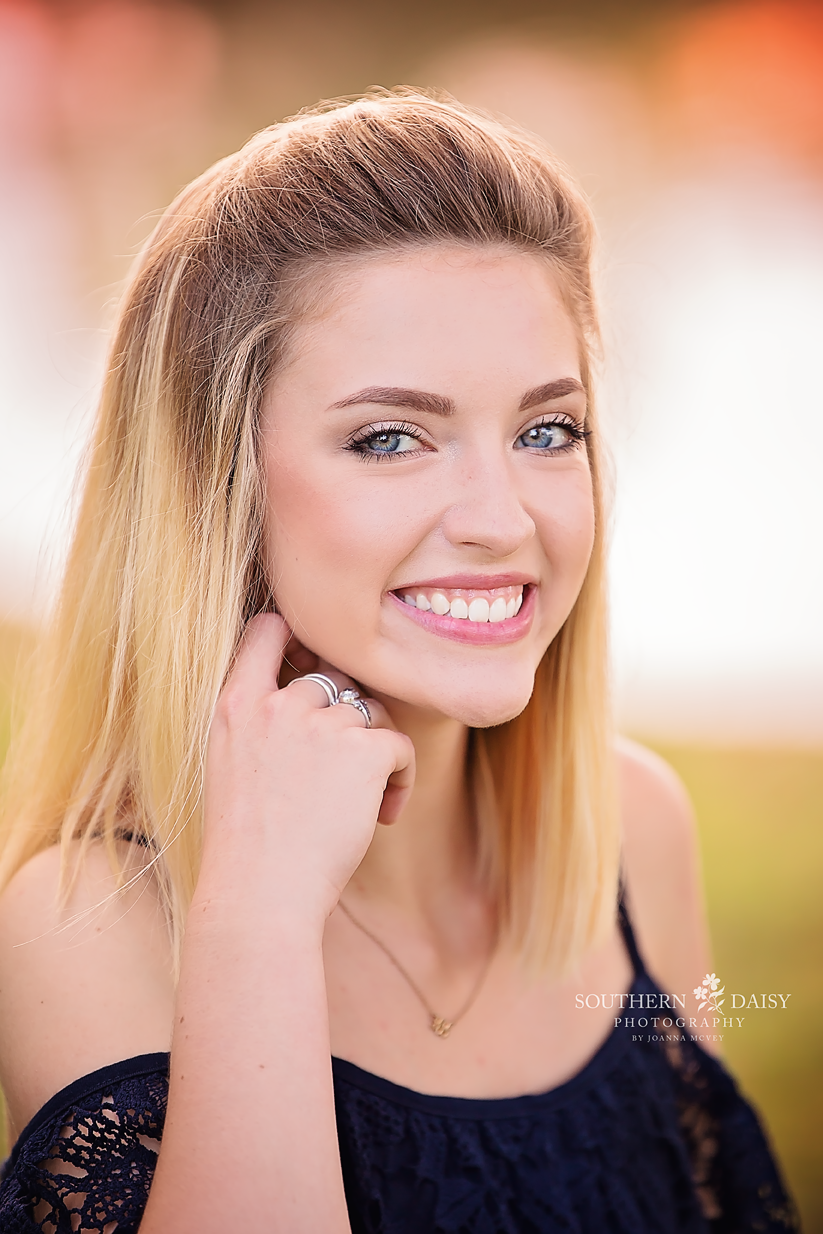 Senior Girl Headshot - Nashville Photographer
