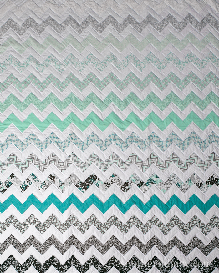 Chevron Quilt {Free Pattern} - southerndaisy.com