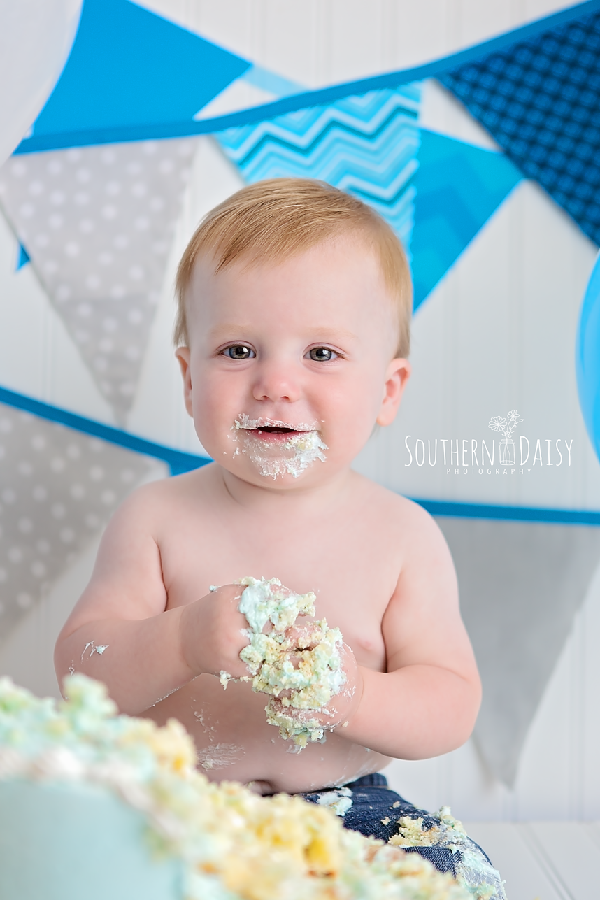 Blue and Gray Cake Smash - Southern Daisy Photography, Hendersonville, TN