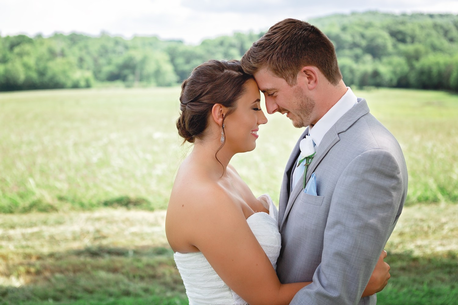 Gallatin Wedding - First Look - Rock Creek Farm