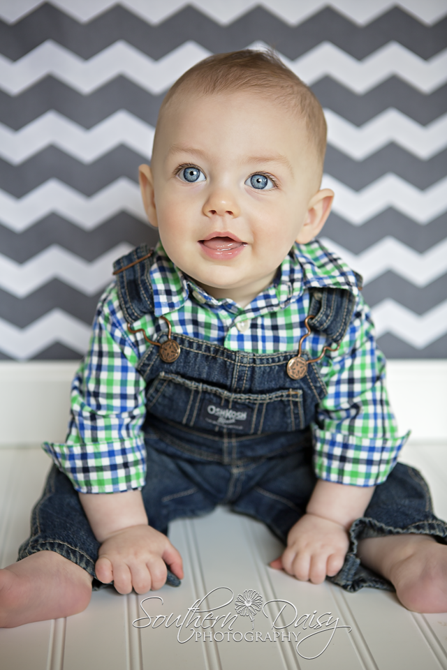 7 month old boy | Southern Daisy Photography