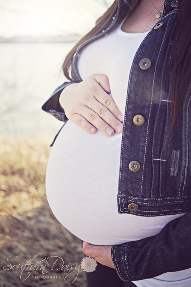 Maternity Photo | Southern Daisy Photography