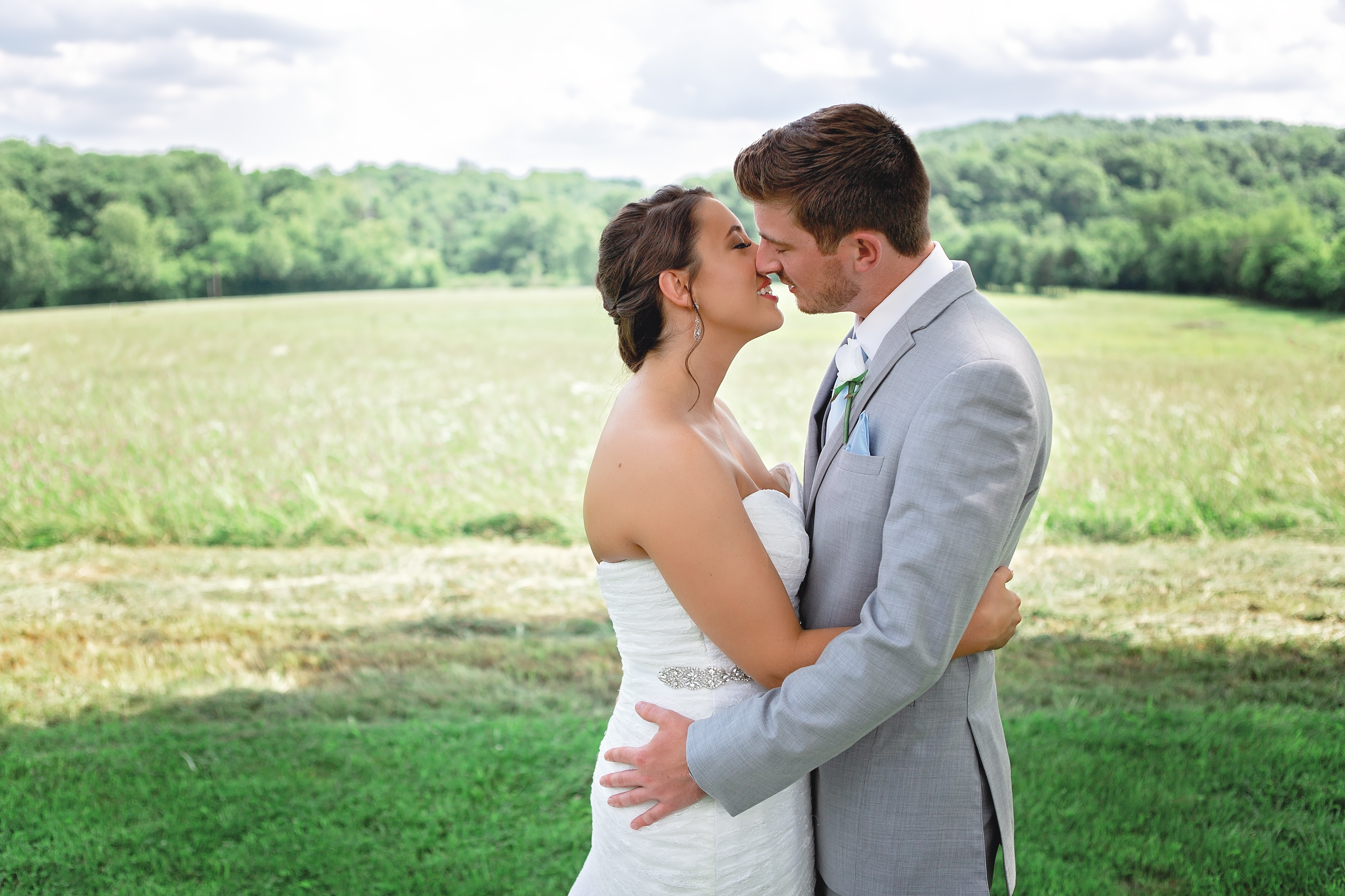 Gallatin Wedding - First Look - Rock Creek Farm